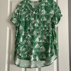 Hawaiis Finest Women’s Blouse Size Medium